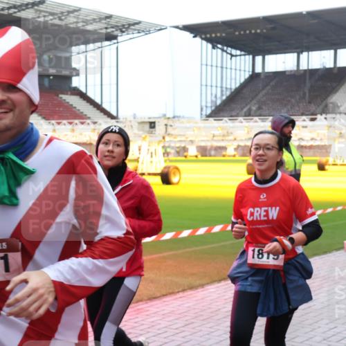 07.12.2025 - St. Pauli X-Mass-Run No. 15 Luisa Fischer http://msf.ph/oto/9382017 07.12.2025 10:47:46 Ziel 821, 1171, 1813, 240, 60, 78, 231, 309, 522, 523, 821, 823, 824, 1171, 1182, 1359, 1362, 1747, 1750, 1819, 1847, 1848, 1863, 1872, 1875, 2115, 2200, 2683, 2684, 2690, 2957, 3029, 3101, 3102, 3104, 3105, 3123, 3344, 3360, 4615, 4618, 4853, 4868, 4869 meine-sportfotos.de