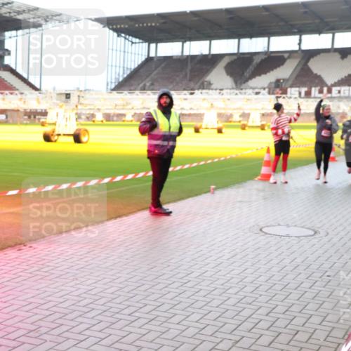 07.12.2025 - St. Pauli X-Mass-Run No. 15 Luisa Fischer http://msf.ph/oto/9382050 07.12.2025 10:47:51 Ziel 60, 78, 231, 309, 522, 523, 1171, 1182, 1747, 1750, 1819, 1847, 1848, 1863, 2115, 2200, 2490, 2566, 2683, 2684, 2690, 2957, 3029, 3101, 3102, 3104, 3105, 3123, 3344, 3360, 4615, 4618, 4853, 4868, 4869 meine-sportfotos.de