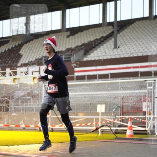 07.12.2025 - St. Pauli X-Mass-Run No. 15 Patografie http://msf.ph/oto/9382121 07.12.2025 10:20:36 Ziel 392, 447, 452, 461, 478, 1016, 1076, 1466, 2187, 3473, 4490, 4517 meine-sportfotos.de