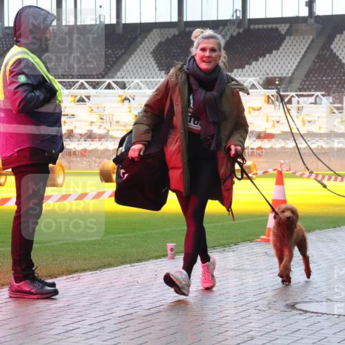 07.12.2025 - St. Pauli X-Mass-Run No. 15 Luisa Fischer http://msf.ph/oto/9382177 07.12.2025 11:21:43 Ziel 98, 105, 111, 232, 241, 540, 765, 1549, 1902, 1907, 2033, 2197, 2375, 2376, 2379, 2462, 2473, 2474, 2579, 2601, 2854, 2867, 3037, 3073, 3135, 3159, 3220, 3283 meine-sportfotos.de