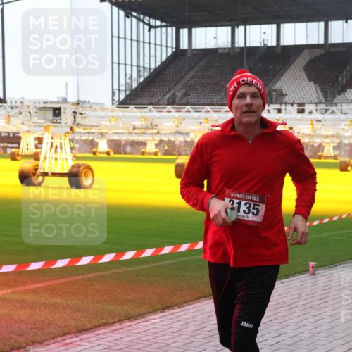 07.12.2025 - St. Pauli X-Mass-Run No. 15 Luisa Fischer http://msf.ph/oto/9382236 07.12.2025 11:21:56 Ziel 15, 2135, 51, 98, 105, 111, 232, 241, 1549, 1902, 1907, 1939, 2033, 2197, 2375, 2376, 2473, 2474, 2579, 2854, 2867, 3073, 3135, 3159, 3220, 3283 meine-sportfotos.de