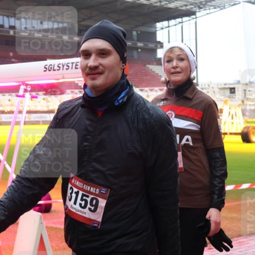 07.12.2025 - St. Pauli X-Mass-Run No. 15 Luisa Fischer http://msf.ph/oto/9382265 07.12.2025 11:22:13 Ziel 15, 3159, 98, 105, 111, 232, 241, 1284, 1297, 1549, 1775, 1779, 1902, 1904, 1907, 1939, 2033, 2197, 2473, 2474, 2579, 3073, 3159, 3474, 3475, 3820, 3821 meine-sportfotos.de