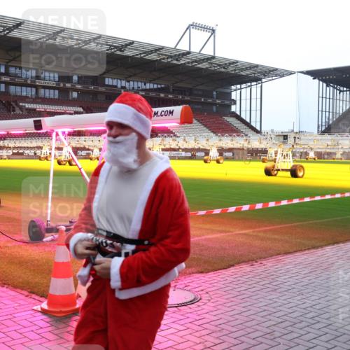 07.12.2025 - St. Pauli X-Mass-Run No. 15 Luisa Fischer http://msf.ph/oto/9382319 07.12.2025 10:48:51 Ziel 233, 290, 472, 577, 633, 876, 935, 1009, 1087, 1188, 1189, 1195, 1265, 1267, 1515, 1516, 1517, 1521, 2028, 2146, 2147, 2232, 2233, 2235, 2239, 2241, 2268, 2269, 2339, 2501, 2796, 2797, 2803, 3017, 3018, 3019, 3346, 3598, 4229, 4447, 4598 meine-sportfotos.de