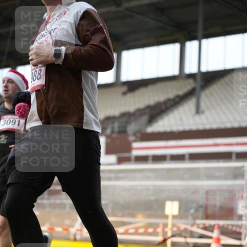 07.12.2025 - St. Pauli X-Mass-Run No. 15 Patografie http://msf.ph/oto/9382386 07.12.2025 10:21:23 Ziel 149, 270, 1326, 2173, 2927, 2997, 3062, 3091, 3384, 3540, 3541, 3848, 3849, 3988, 4117, 4169, 4170 meine-sportfotos.de