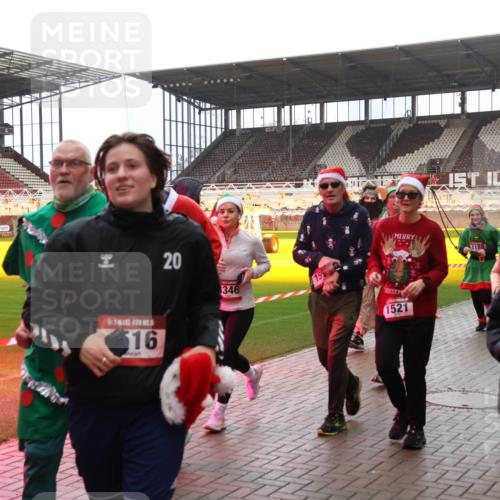07.12.2025 - St. Pauli X-Mass-Run No. 15 Luisa Fischer http://msf.ph/oto/9382440 07.12.2025 10:49:13 Ziel 515, 20, 20, 5, 16, 346, 1521, 592, 1188, 379, 233, 290, 379, 577, 590, 592, 633, 935, 1009, 1019, 1087, 1155, 1164, 1166, 1188, 1189, 1265, 1267, 1515, 1516, 1517, 1521, 1895, 2232, 2233, 2235, 2239, 2241, 2268, 2269, 2512, 2515, 2796, 2797, 2803, 3017, 3019, 3346, 3369, 4447, 4598 meine-sportfotos.de