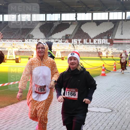 07.12.2025 - St. Pauli X-Mass-Run No. 15 Luisa Fischer http://msf.ph/oto/9382521 07.12.2025 10:49:31 Ziel 64, 1155, 15, 1166, 191, 191, 194, 379, 471, 590, 592, 1009, 1019, 1087, 1155, 1164, 1166, 1188, 1189, 1273, 1274, 1370, 1372, 1663, 1895, 2268, 2269, 2512, 2515, 2764, 2765, 2921, 2933, 3017, 3019, 3346, 3366, 3369 meine-sportfotos.de
