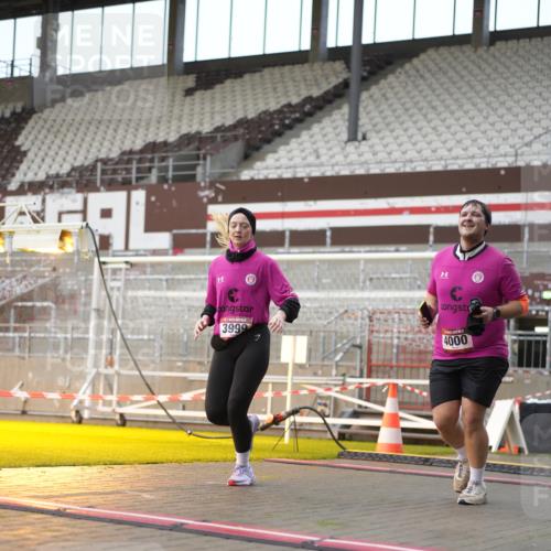 07.12.2025 - St. Pauli X-Mass-Run No. 15 Patografie http://msf.ph/oto/9382536 07.12.2025 10:21:57 Ziel 1488, 2944, 2945, 3999, 4000, 4321, 4322, 4323, 4415 meine-sportfotos.de