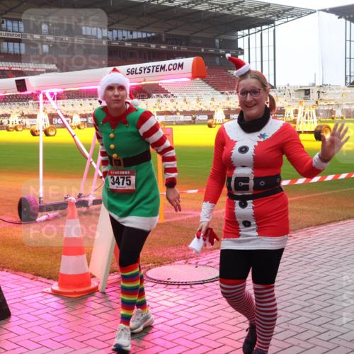 07.12.2025 - St. Pauli X-Mass-Run No. 15 Luisa Fischer http://msf.ph/oto/9382574 07.12.2025 11:23:02 Ziel 15, 3475, 520, 1018, 1349, 1391, 1431, 2550, 2557, 2812, 2985, 3127 meine-sportfotos.de