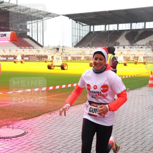 07.12.2025 - St. Pauli X-Mass-Run No. 15 Luisa Fischer http://msf.ph/oto/9382640 07.12.2025 11:23:22 Ziel 1, 69, 21, 69, 520, 1018, 1141, 1349, 1391, 1431, 2023, 2373, 2550, 2557, 2821, 2823, 2985, 4249, 4824 meine-sportfotos.de
