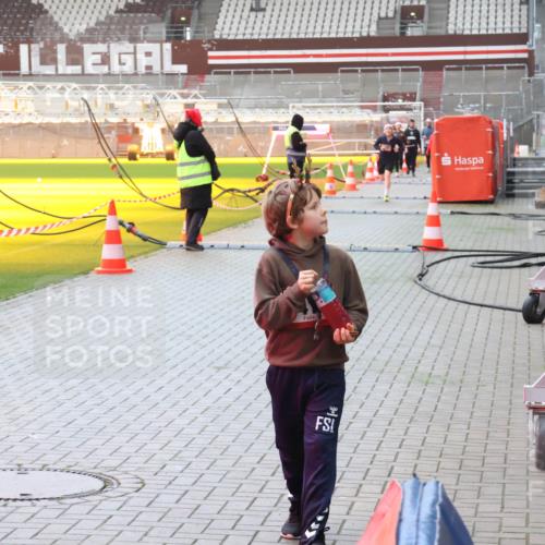 07.12.2025 - St. Pauli X-Mass-Run No. 15 Luisa Fischer http://msf.ph/oto/9382710 07.12.2025 11:23:36 Ziel 21, 69, 714, 1141, 2023, 2373, 2821, 2823, 3302, 4249, 4824 meine-sportfotos.de