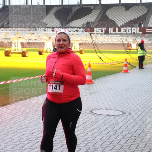07.12.2025 - St. Pauli X-Mass-Run No. 15 Luisa Fischer http://msf.ph/oto/9382732 07.12.2025 11:24:04 Ziel 15, 1141, 21, 593, 714, 1141, 2037, 2387, 2389, 2409, 2814, 2821, 2823, 3071, 3190, 3191, 3302, 4648 meine-sportfotos.de