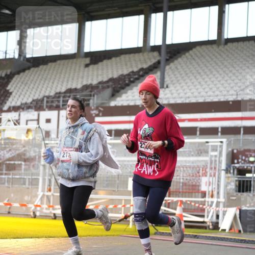 07.12.2025 - St. Pauli X-Mass-Run No. 15 Patografie http://msf.ph/oto/9382800 07.12.2025 10:22:58 Ziel 1996, 2123, 2304, 2638, 3780, 4287 meine-sportfotos.de