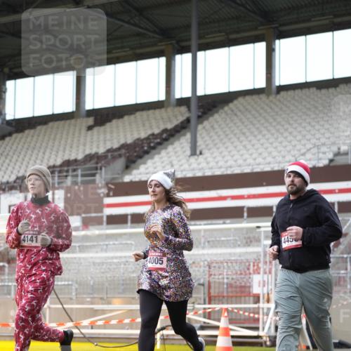 07.12.2025 - St. Pauli X-Mass-Run No. 15 Patografie http://msf.ph/oto/9382882 07.12.2025 10:23:16 Ziel 2508, 2511, 3052, 3078, 3079, 4005, 4141, 4458 meine-sportfotos.de
