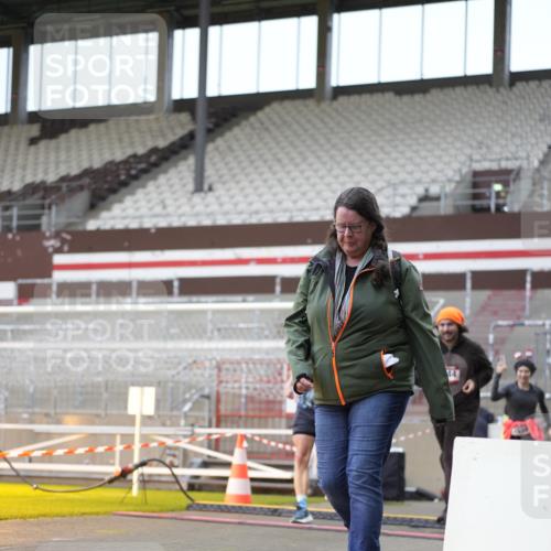 07.12.2025 - St. Pauli X-Mass-Run No. 15 Patografie http://msf.ph/oto/9382917 07.12.2025 10:23:27 Ziel 638, 3539, 3644, 3649, 3887, 3890, 4005, 4141, 4145, 4458, 4549 meine-sportfotos.de