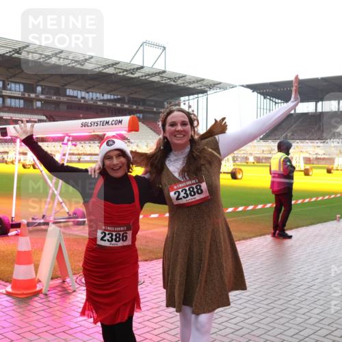 07.12.2025 - St. Pauli X-Mass-Run No. 15 Luisa Fischer http://msf.ph/oto/9382972 07.12.2025 11:24:45 Ziel 15, 2386, 2388, 2875, 1, 672, 813, 1320, 1752, 1773, 2386, 2388, 2399, 2400, 2402, 2448, 2480, 2605, 2606, 2814, 2852, 2875, 2881, 3092, 3194, 3361, 4840, 4841 meine-sportfotos.de