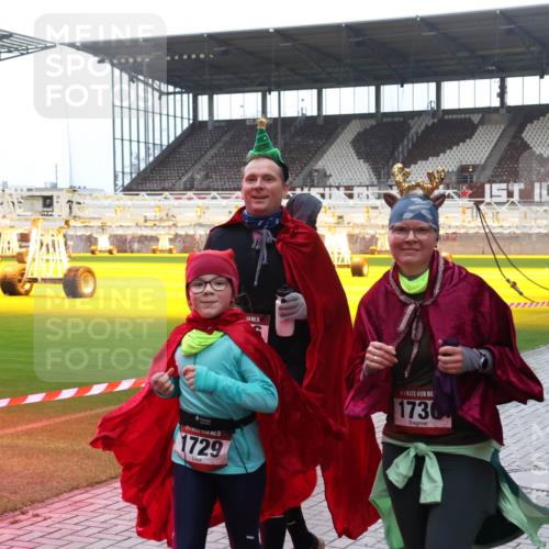 07.12.2025 - St. Pauli X-Mass-Run No. 15 Luisa Fischer http://msf.ph/oto/9383036 07.12.2025 10:51:36 Ziel 15, 1729, 15, 1730, 1, 249, 381, 564, 769, 1093, 1691, 2737, 2738, 2763, 3199, 3342, 4535, 4537, 4760, 4881 meine-sportfotos.de