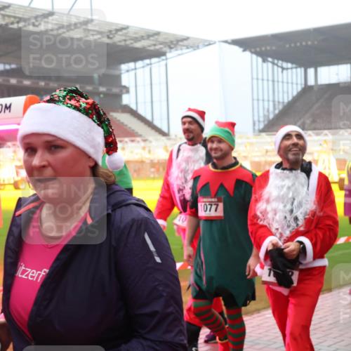 07.12.2025 - St. Pauli X-Mass-Run No. 15 Luisa Fischer http://msf.ph/oto/9383084 07.12.2025 10:13:24 Ziel 1077, 9, 18, 80, 938, 1044, 1126, 1397, 1733, 2687, 2711, 2712, 2758, 2760, 2770, 3040, 3428, 3514, 3551, 3557, 3585, 3588, 3589, 3799, 3834, 3836, 4081, 4082, 4083, 4487, 4664 meine-sportfotos.de