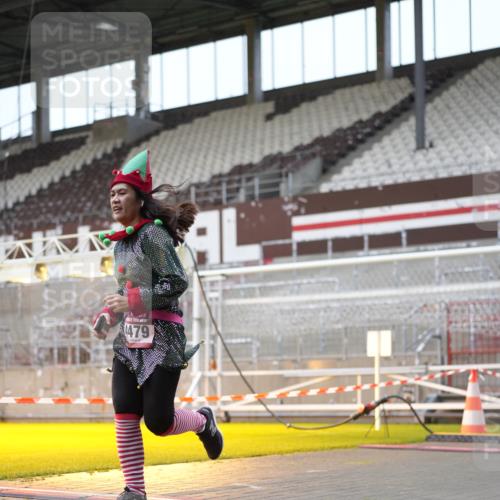 07.12.2025 - St. Pauli X-Mass-Run No. 15 Patografie http://msf.ph/oto/9383128 07.12.2025 10:23:55 Ziel 711, 2603, 2634, 3968, 4043, 4139, 4144, 4203, 4377, 4378, 4479, 4765 meine-sportfotos.de