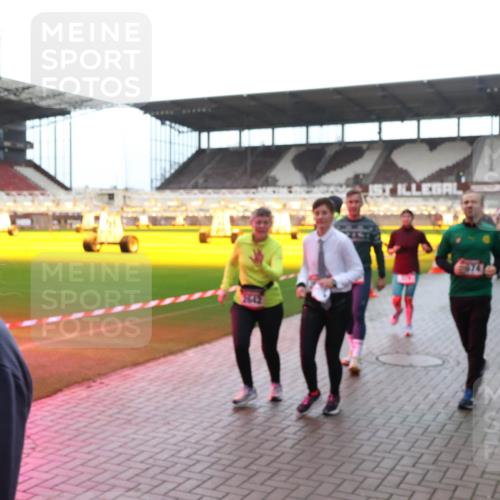 07.12.2025 - St. Pauli X-Mass-Run No. 15 Luisa Fischer http://msf.ph/oto/9383156 07.12.2025 10:52:08 Ziel 275, 328, 1047, 1964, 1982, 1984, 2103, 2105, 2165, 2287, 2289, 2327, 2332, 2553, 2593, 2607, 2642, 2643, 2674, 2836, 2837, 2959, 3199, 3223, 3228, 4550, 4862 meine-sportfotos.de