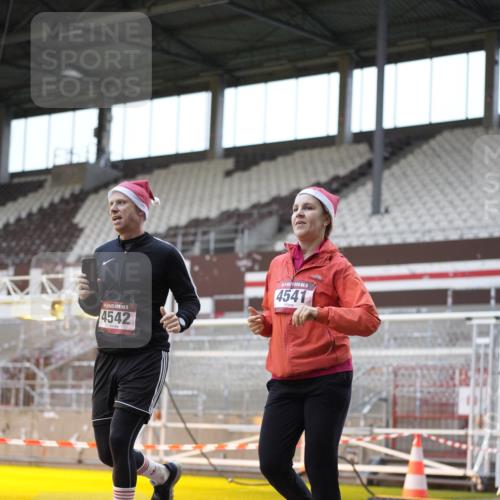 07.12.2025 - St. Pauli X-Mass-Run No. 15 Patografie http://msf.ph/oto/9383334 07.12.2025 10:24:33 Ziel 1986, 2071, 4136, 4155, 4541, 4542, 4766, 4780 meine-sportfotos.de