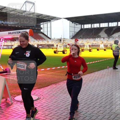 07.12.2025 - St. Pauli X-Mass-Run No. 15 Luisa Fischer http://msf.ph/oto/9383337 07.12.2025 10:52:33 Ziel 4550, 27, 275, 328, 499, 506, 654, 931, 1098, 1964, 1982, 1984, 2165, 2287, 2289, 2553, 2592, 2593, 2607, 2661, 2836, 2837, 3223, 3228, 4550, 4797, 4862, 4864, 4865, 4866, 4879, 4880, 4882 meine-sportfotos.de