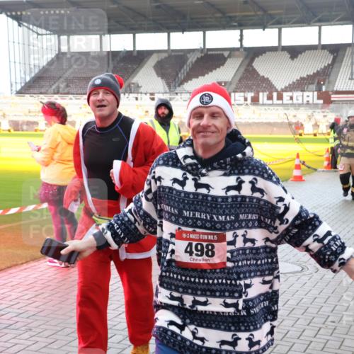 07.12.2025 - St. Pauli X-Mass-Run No. 15 Luisa Fischer http://msf.ph/oto/9383389 07.12.2025 10:52:46 Ziel 15, 498, 27, 499, 506, 654, 931, 1098, 1964, 1982, 1984, 2165, 2287, 2289, 2592, 2661, 2836, 2837, 4550, 4797, 4864, 4865, 4866, 4879, 4880, 4882 meine-sportfotos.de