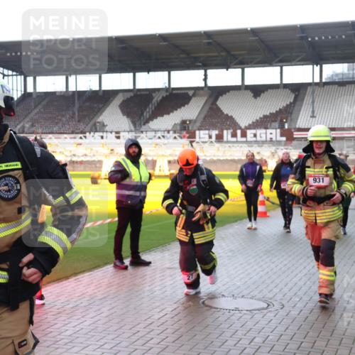 07.12.2025 - St. Pauli X-Mass-Run No. 15 Luisa Fischer http://msf.ph/oto/9383418 07.12.2025 10:52:51 Ziel 931, 27, 499, 506, 654, 931, 1098, 1305, 2287, 2289, 2592, 2661, 4550, 4797, 4864, 4865, 4866, 4879, 4880, 4882 meine-sportfotos.de