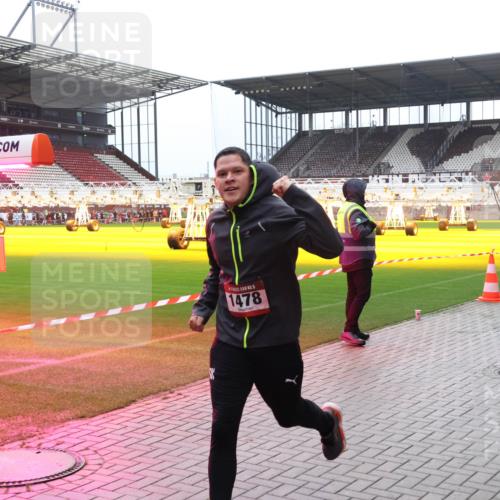 07.12.2025 - St. Pauli X-Mass-Run No. 15 Luisa Fischer http://msf.ph/oto/9383675 07.12.2025 10:54:37 Ziel 1478, 656, 1478, 1489, 4814 meine-sportfotos.de