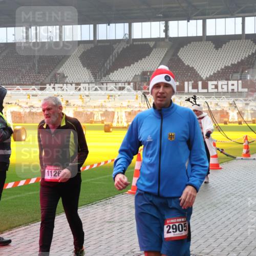 07.12.2025 - St. Pauli X-Mass-Run No. 15 Luisa Fischer http://msf.ph/oto/9383933 07.12.2025 10:13:56 Ziel 5, 1126, 2905, 88, 970, 1044, 1062, 1126, 1220, 1699, 1733, 2711, 2712, 2905, 3588, 3589, 4081, 4082, 4083, 4664 meine-sportfotos.de