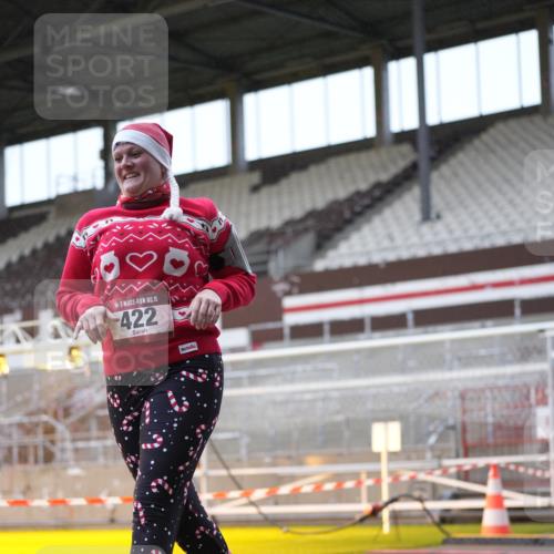 07.12.2025 - St. Pauli X-Mass-Run No. 15 Patografie http://msf.ph/oto/9383998 07.12.2025 10:25:53 Ziel 369, 374, 387, 398, 422, 1227, 1538, 1561, 1581, 1586, 2041, 2104, 2106, 2149, 2191, 2215, 2896, 3779, 3805, 3910, 3918, 4300, 4301, 4492, 4775, 4782 meine-sportfotos.de
