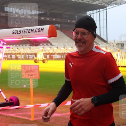 07.12.2025 - St. Pauli X-Mass-Run No. 15 Luisa Fischer http://msf.ph/oto/9384009 07.12.2025 10:14:17 Ziel 88, 970, 1699, 2905, 2951, 4371, 4502, 4526 meine-sportfotos.de