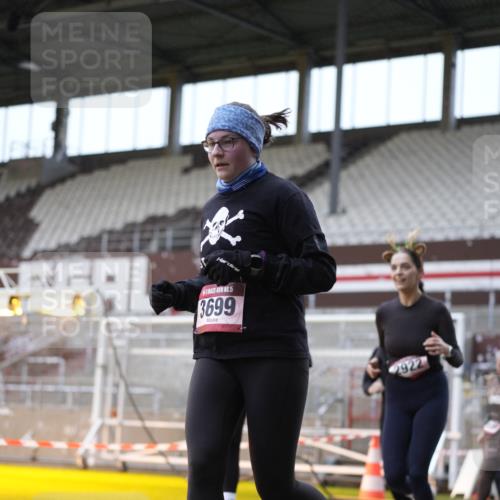07.12.2025 - St. Pauli X-Mass-Run No. 15 Patografie http://msf.ph/oto/9384022 07.12.2025 10:26:12 Ziel 23, 28, 368, 1639, 2922, 3698, 3699, 4044, 4093, 4460, 4461, 4469, 4481, 4529, 4532, 4699, 4709, 5010 meine-sportfotos.de