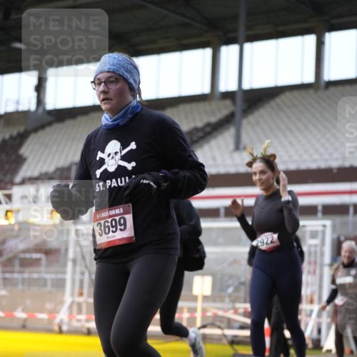 07.12.2025 - St. Pauli X-Mass-Run No. 15 Patografie http://msf.ph/oto/9384027 07.12.2025 10:26:12 Ziel 23, 28, 368, 1639, 2922, 3698, 3699, 4044, 4093, 4460, 4461, 4469, 4481, 4529, 4532, 4699, 4709, 5010 meine-sportfotos.de