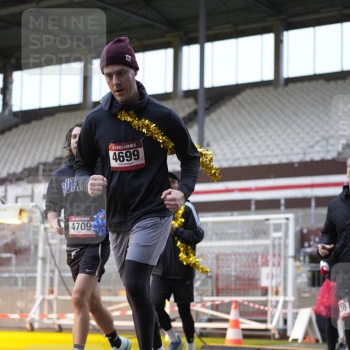 07.12.2025 - St. Pauli X-Mass-Run No. 15 Patografie http://msf.ph/oto/9384089 07.12.2025 10:26:18 Ziel 23, 28, 368, 1396, 1638, 1639, 2068, 2518, 2648, 2649, 2922, 3698, 3699, 4044, 4093, 4448, 4460, 4461, 4469, 4481, 4529, 4532, 4699, 4703, 4709, 5010 meine-sportfotos.de