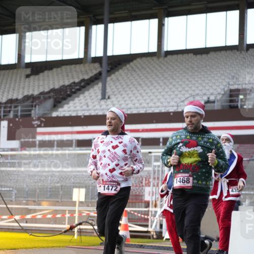 07.12.2025 - St. Pauli X-Mass-Run No. 15 Patografie http://msf.ph/oto/9384242 07.12.2025 10:26:59 Ziel 159, 1468, 1472, 3720, 4334, 4353, 4384 meine-sportfotos.de