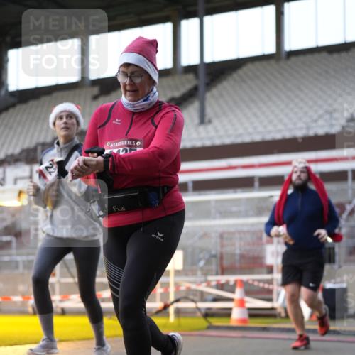 07.12.2025 - St. Pauli X-Mass-Run No. 15 Patografie http://msf.ph/oto/9384390 07.12.2025 10:27:21 Ziel 1312, 1317, 3571, 3714, 3715, 3722, 3723, 3793, 4225, 4409, 4435 meine-sportfotos.de