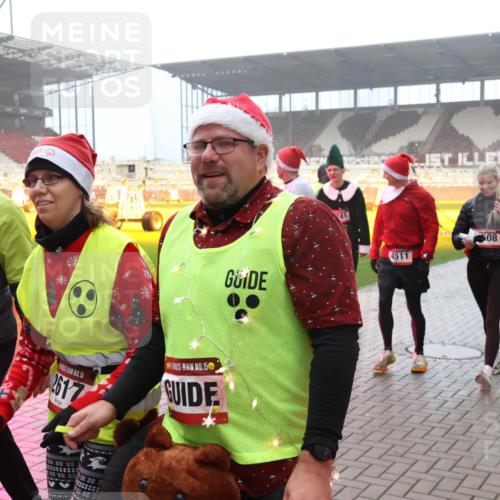 07.12.2025 - St. Pauli X-Mass-Run No. 15 Luisa Fischer http://msf.ph/oto/9384511 07.12.2025 10:15:33 Ziel 7001, 15, 2618, 15, 2617, 15, 41, 508, 2891, 4511, 883, 308, 431, 436, 438, 762, 1180, 1183, 1363, 1867, 1869, 1873, 1885, 2666, 2667, 2668, 2883, 2891, 3103, 3481, 3565, 3741, 4001, 4004, 4494, 4536 meine-sportfotos.de