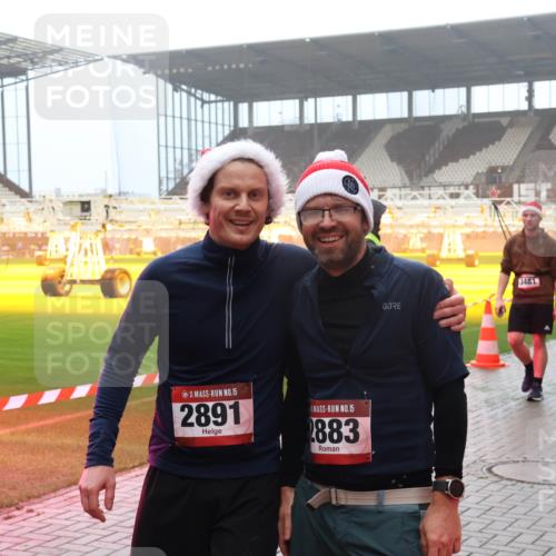 07.12.2025 - St. Pauli X-Mass-Run No. 15 Luisa Fischer http://msf.ph/oto/9384574 07.12.2025 10:15:38 Ziel 15, 2891, 15, 883, 3481, 308, 431, 436, 438, 762, 1180, 1183, 1363, 1867, 1869, 1873, 1885, 2666, 2667, 2668, 2883, 2891, 3053, 3103, 3741, 4001, 4004, 4494, 4536 meine-sportfotos.de