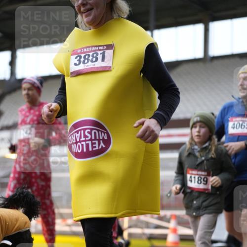 07.12.2025 - St. Pauli X-Mass-Run No. 15 Patografie http://msf.ph/oto/9384641 07.12.2025 10:27:58 Ziel 1507, 1717, 1742, 1745, 3412, 3727, 3729, 3730, 3879, 3881, 3883, 4064, 4065, 4132, 4133, 4189, 4344, 4350, 4376, 4380, 4453, 4454, 4527, 4538, 4700, 4704, 4708, 4710, 4875 meine-sportfotos.de