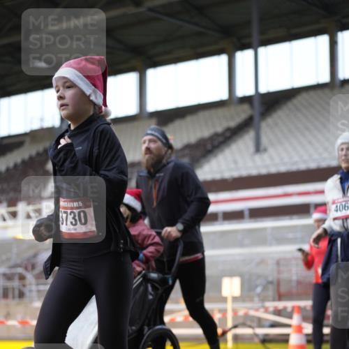 07.12.2025 - St. Pauli X-Mass-Run No. 15 Patografie http://msf.ph/oto/9384669 07.12.2025 10:28:00 Ziel 1507, 1717, 1742, 1745, 3412, 3727, 3729, 3730, 3879, 3881, 3883, 4064, 4065, 4132, 4133, 4159, 4160, 4189, 4344, 4350, 4376, 4380, 4453, 4454, 4527, 4538, 4700, 4704, 4708, 4710, 4875 meine-sportfotos.de