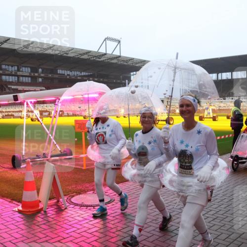 07.12.2025 - St. Pauli X-Mass-Run No. 15 Luisa Fischer http://msf.ph/oto/9384680 07.12.2025 10:15:45 Ziel 438, 308, 431, 436, 438, 762, 1180, 1183, 1363, 1867, 1869, 1873, 1885, 2666, 2667, 2668, 2745, 2883, 2891, 3053, 3103, 3741, 4001, 4004, 4455, 4494, 4536 meine-sportfotos.de