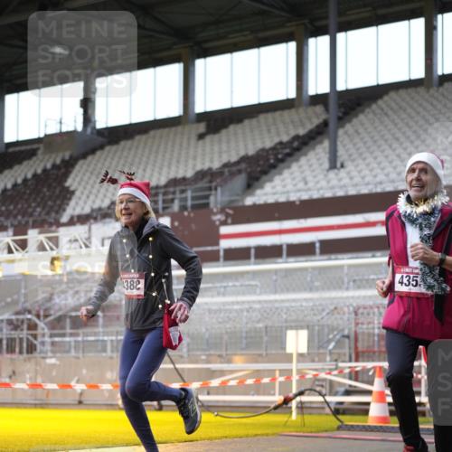 07.12.2025 - St. Pauli X-Mass-Run No. 15 Patografie http://msf.ph/oto/9384795 07.12.2025 10:28:21 Ziel 412, 2526, 2723, 3395, 3413, 3454, 3472, 4037, 4245, 4250, 4355, 4388, 4697, 4698, 4701, 4702, 4706, 4707 meine-sportfotos.de