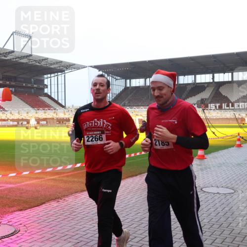 07.12.2025 - St. Pauli X-Mass-Run No. 15 Luisa Fischer http://msf.ph/oto/9385207 07.12.2025 10:16:58 Ziel 1, 15, 2266, 2183, 394, 1328, 1989, 1997, 2185, 2266, 2743, 3633, 4356, 4359, 4362, 4363, 4510, 4769 meine-sportfotos.de