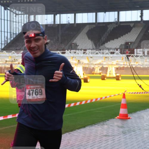 07.12.2025 - St. Pauli X-Mass-Run No. 15 Luisa Fischer http://msf.ph/oto/9385230 07.12.2025 10:17:02 Ziel 5, 4769, 394, 1328, 1620, 1989, 1997, 2185, 2266, 2743, 3633, 4356, 4359, 4362, 4363, 4510, 4769 meine-sportfotos.de