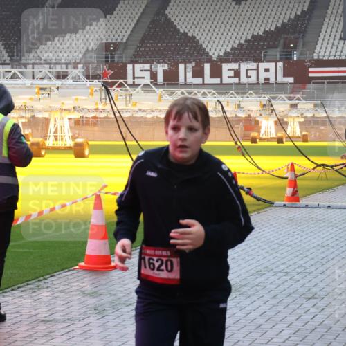 07.12.2025 - St. Pauli X-Mass-Run No. 15 Luisa Fischer http://msf.ph/oto/9385417 07.12.2025 10:17:18 Ziel 1620, 1620, 1762, 1989, 1997, 2185, 2266, 2694, 3229, 3522, 3633, 3987, 4356, 4359, 4362, 4363, 4510, 4769 meine-sportfotos.de