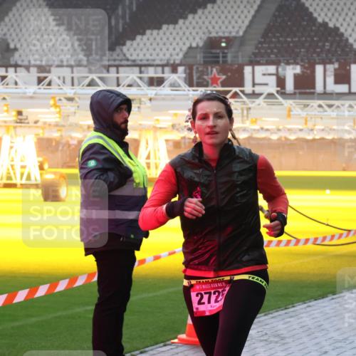 07.12.2025 - St. Pauli X-Mass-Run No. 15 Luisa Fischer http://msf.ph/oto/9385497 07.12.2025 10:17:50 Ziel 15, 272, 257, 268, 1161, 1162, 1762, 2688, 2694, 2725, 2952, 3229, 3522, 3874, 3987, 4114, 4127, 4339, 4764 meine-sportfotos.de
