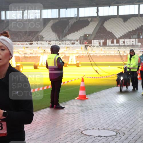 07.12.2025 - St. Pauli X-Mass-Run No. 15 Luisa Fischer http://msf.ph/oto/9385672 07.12.2025 10:18:09 Ziel 1963, 257, 268, 1161, 1162, 1963, 2663, 2688, 2725, 2952, 3804, 4114, 4127, 4227, 4339, 4764 meine-sportfotos.de