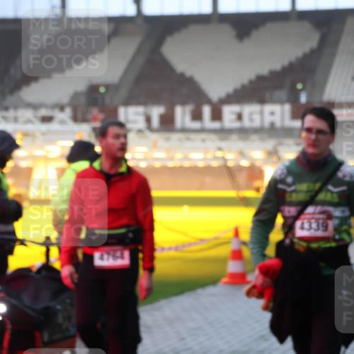 07.12.2025 - St. Pauli X-Mass-Run No. 15 Luisa Fischer http://msf.ph/oto/9385790 07.12.2025 10:18:23 Ziel 78, 4764, 4339, 1161, 1162, 1963, 2663, 2725, 2952, 3606, 3804, 4127, 4227 meine-sportfotos.de