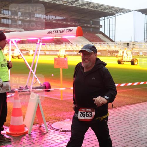 07.12.2025 - St. Pauli X-Mass-Run No. 15 Luisa Fischer http://msf.ph/oto/9385899 07.12.2025 10:18:42 Ziel 15, 2663, 243, 264, 269, 1607, 1671, 2049, 3520, 3606, 3608, 4227, 4540 meine-sportfotos.de