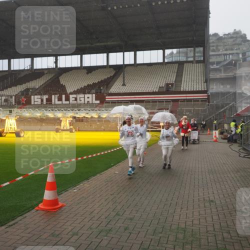 07.12.2025 - St. Pauli X-Mass-Run No. 15 Fabian Wolf http://msf.ph/oto/9386008 07.12.2025 10:14:55 Ziel 762, 1363, 1867, 1869, 1873, 2891, 3481, 4001, 4004 meine-sportfotos.de